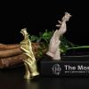 Home Decoration Resin Sculpture Statue Living Room Wine Cabinet Modern Fashion Hand-held Rose Ornaments Golden Crafts Gift